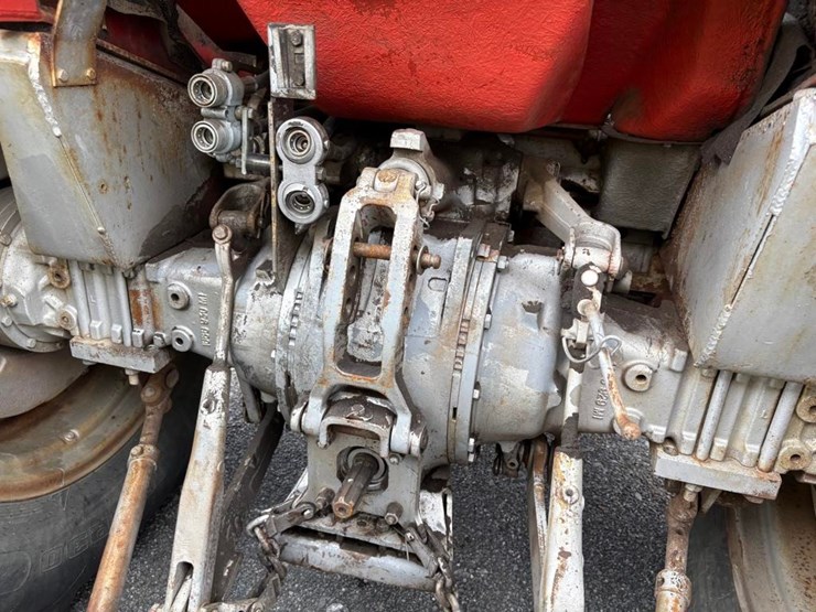 massey-ferguson-255-image-14