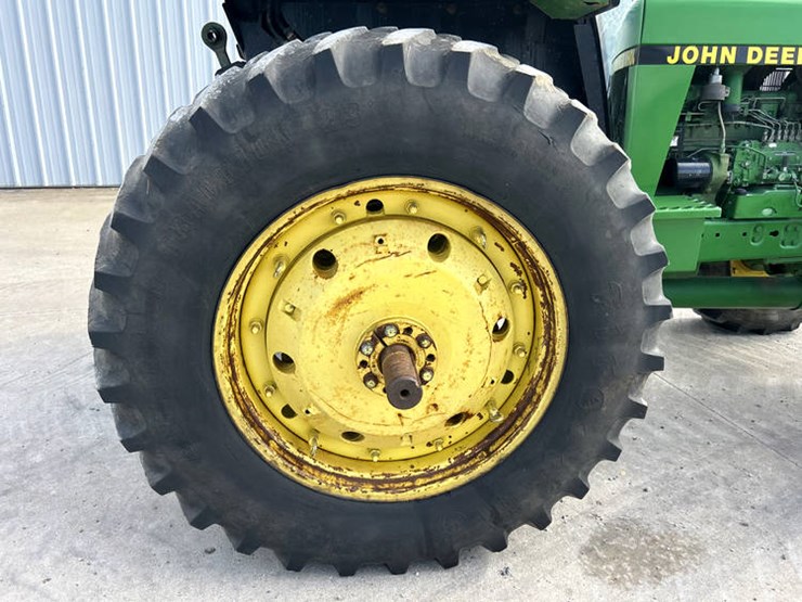 1990-john-deere-4455-image-59