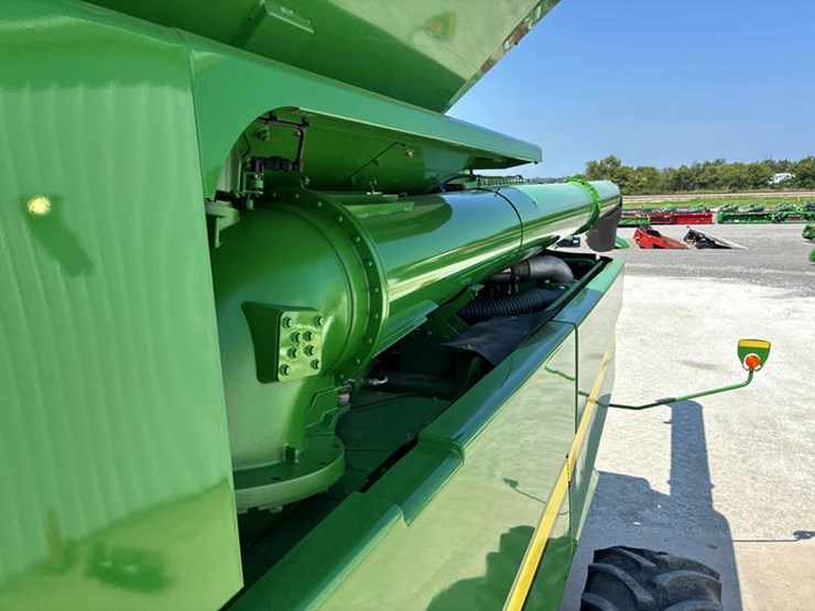 2013-john-deere-s690-image-99