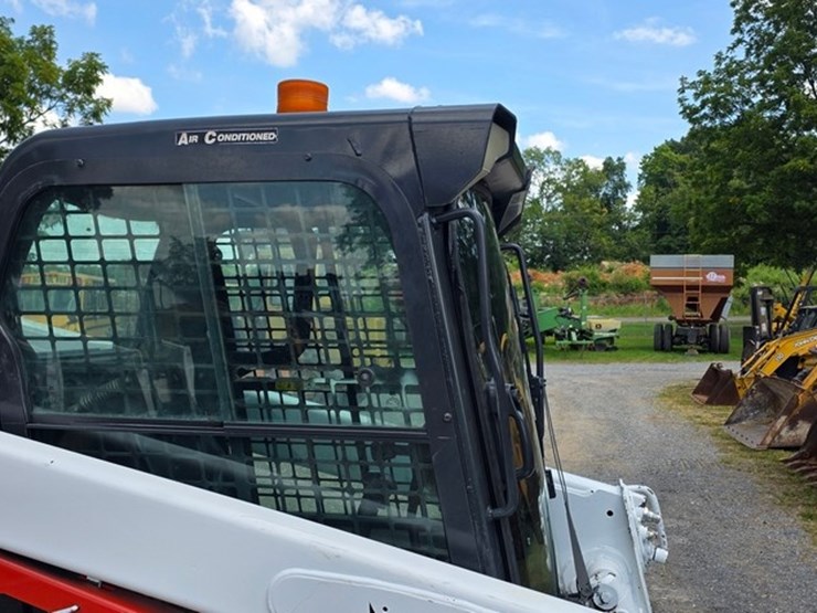 2011-bobcat-s630-image-10