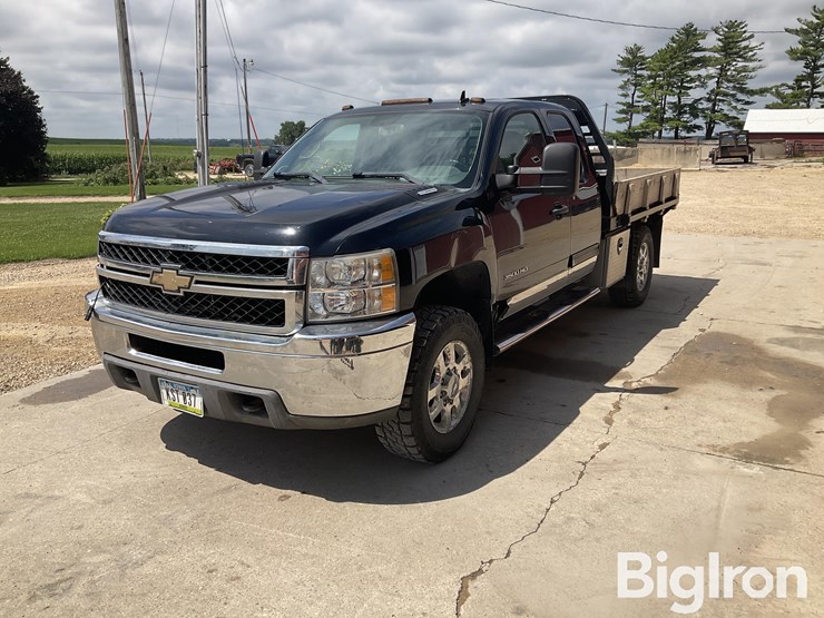 2011-chevrolet-silverado-3500hd-image-1