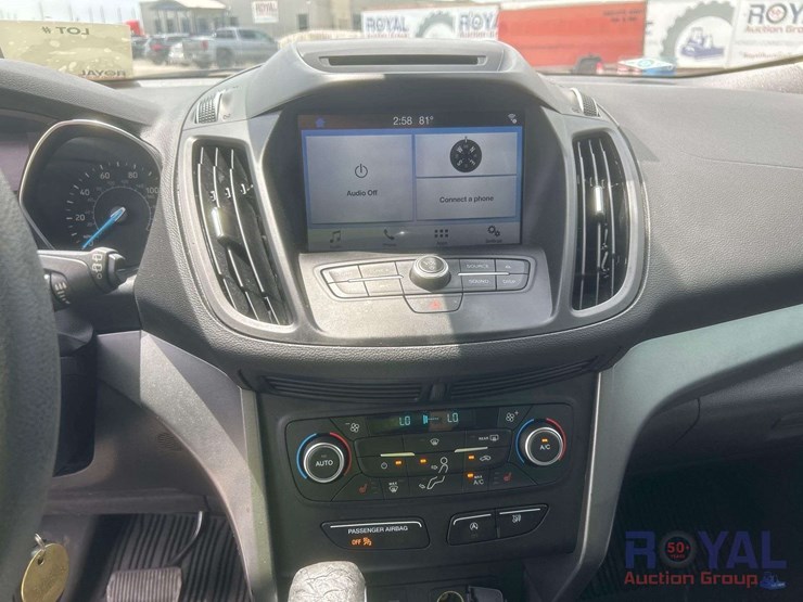2018-ford-escape-se-image-18