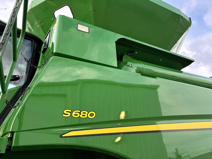 2015-john-deere-s680-image-35