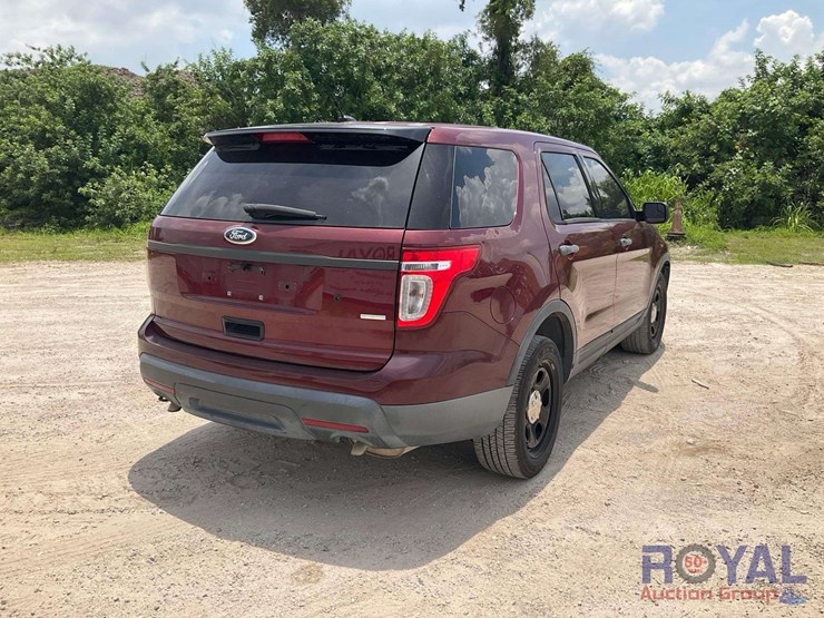 2015-ford-explorer-image-3