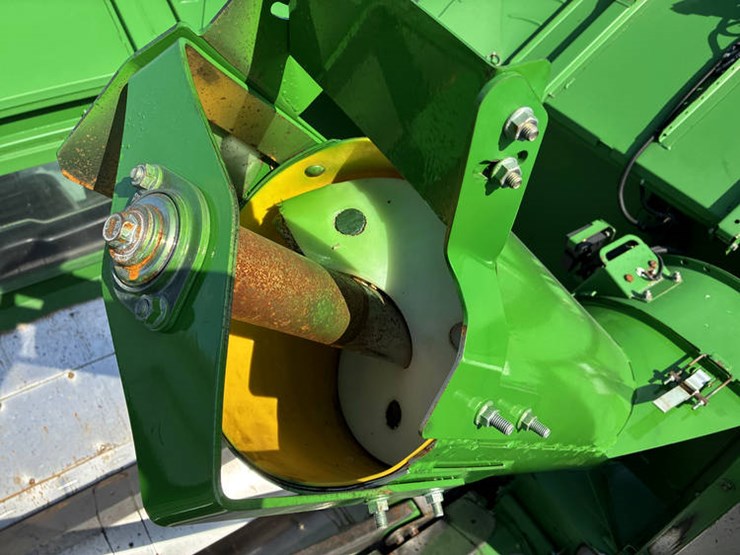 2013-john-deere-s670-image-99