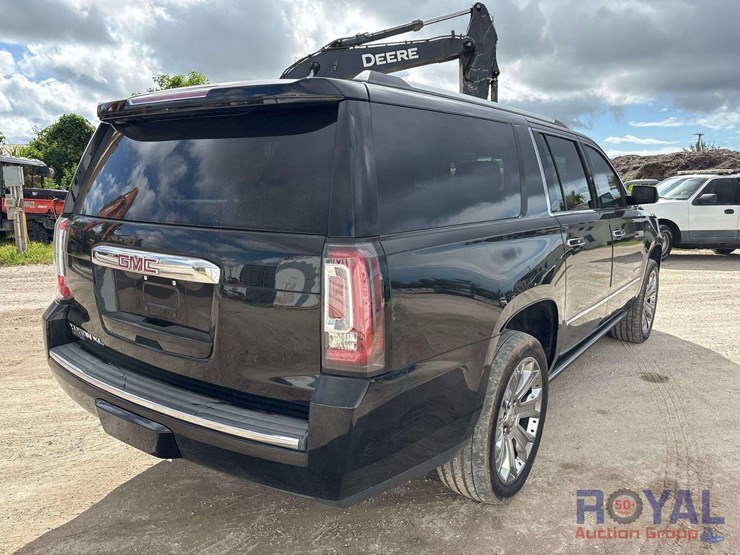 2015-gmc-yukon-xl-denali-image-3
