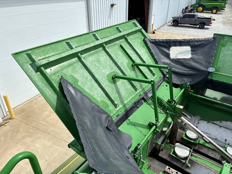 2017-john-deere-s680-image-104