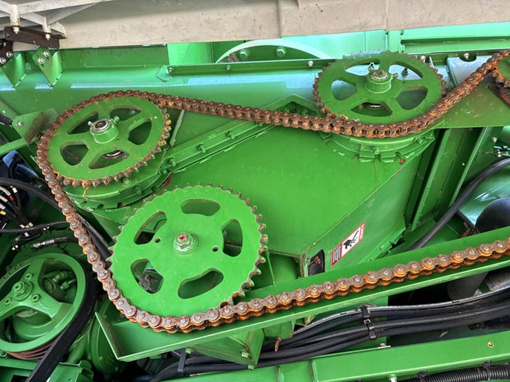 2014-john-deere-s690-image-43