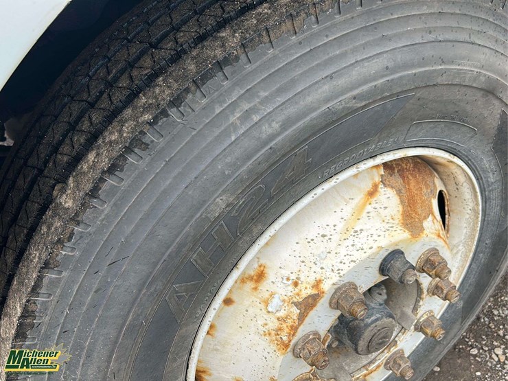 2010-international-durastar-4300-image-3