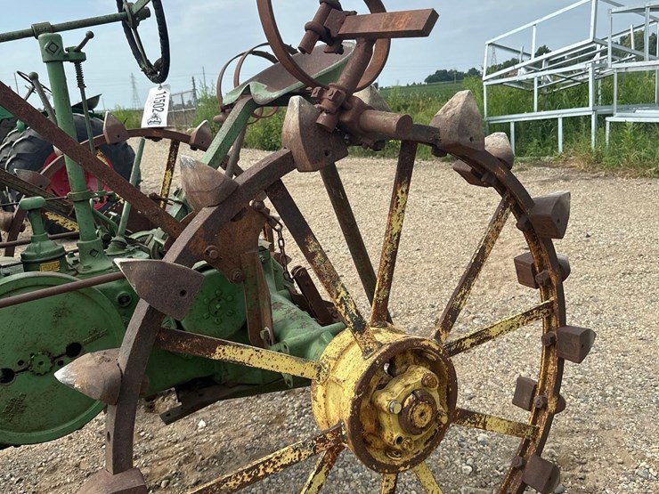 john-deere-b-image-6