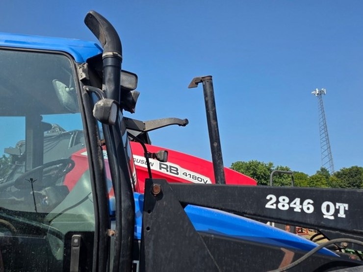 new-holland-ts100-image-12