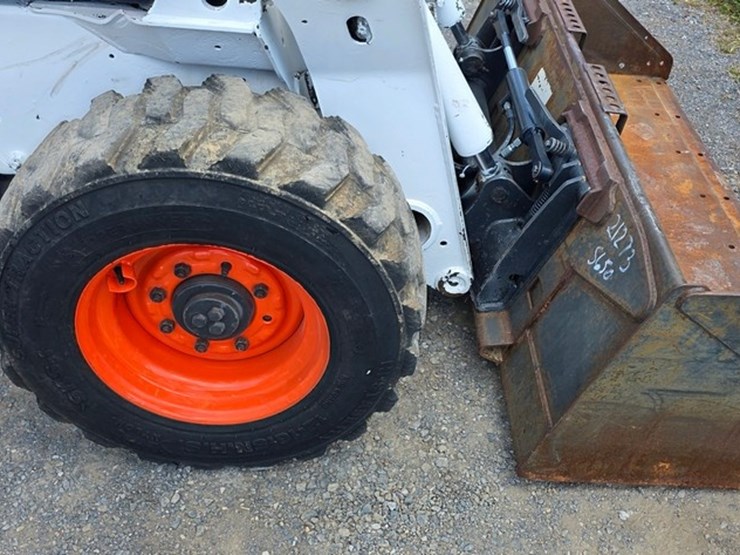 2011-bobcat-s630-image-8