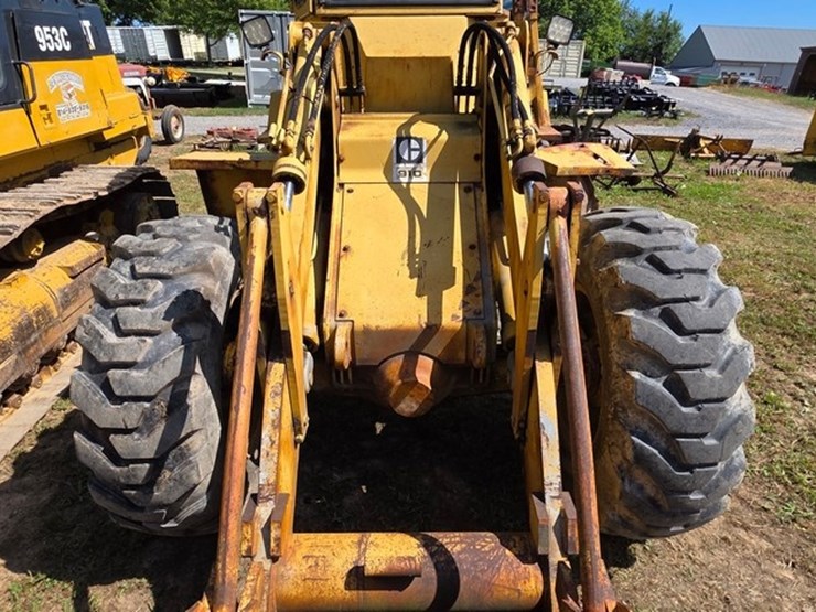 1977-caterpillar-910-image-34