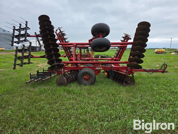 case-ih-3950-image-4