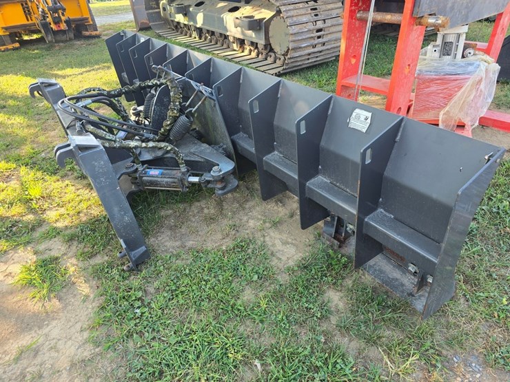 john-deere-10-image-2