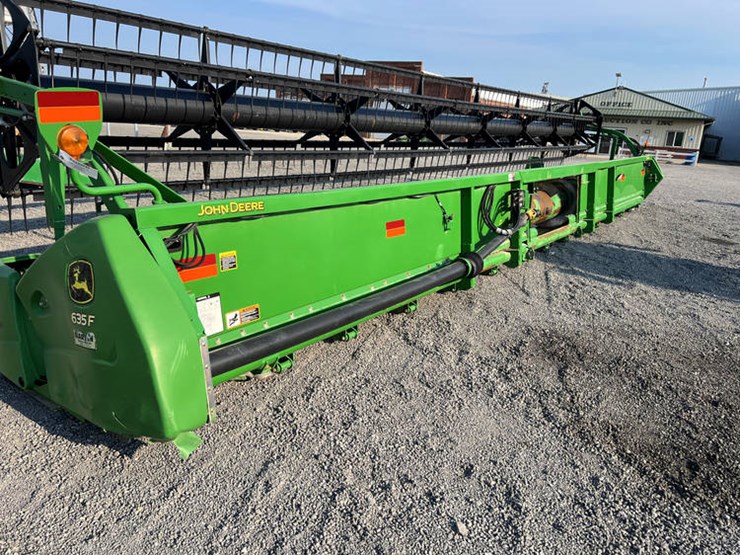 2011-john-deere-635f-image-3