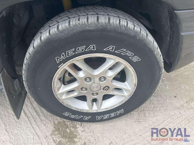 2004-jeep-grand-cherokee-image-23