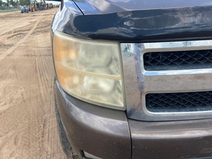 2008-chevrolet-silverado-image-11