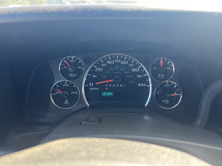 2015-chevrolet-express-3500-image-19