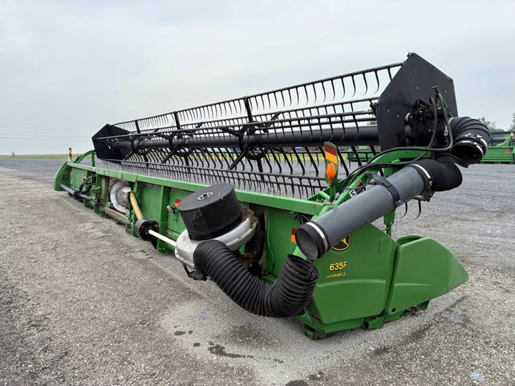 2004-john-deere-635f-image-16