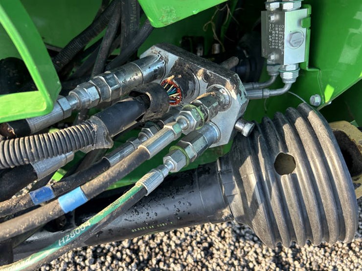 2013-john-deere-640fd-image-53
