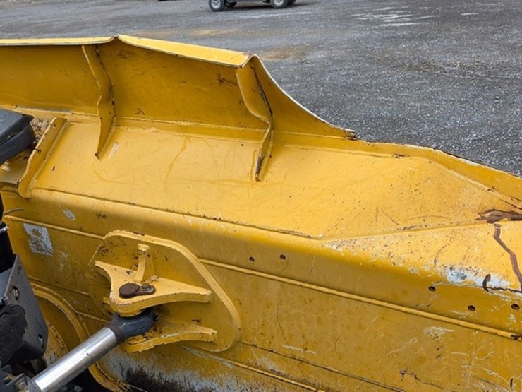 2014-deere-700k-lgp-image-43