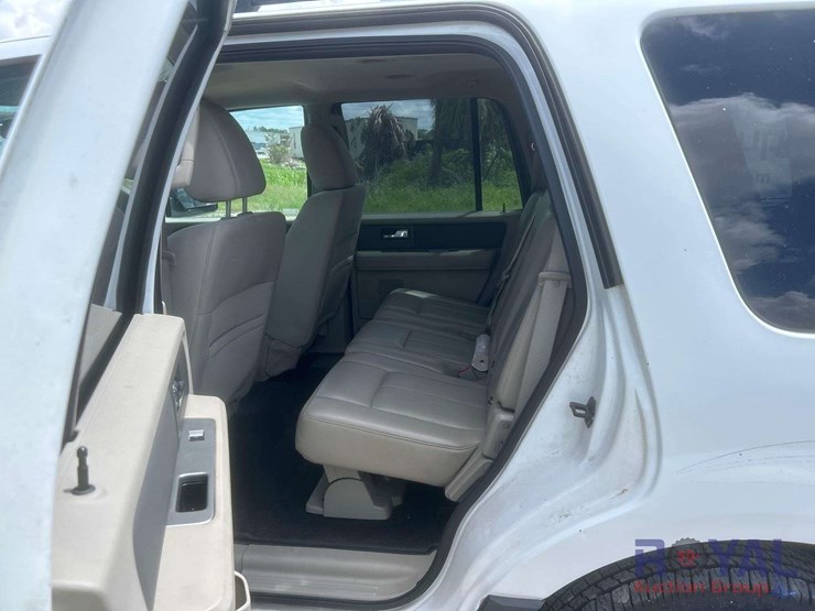 2013-ford-expedition-xlt-image-20