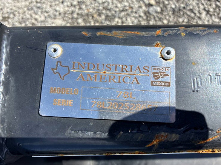 #113155-•-industrias-america-78"-skidsteer-bkt-image-2