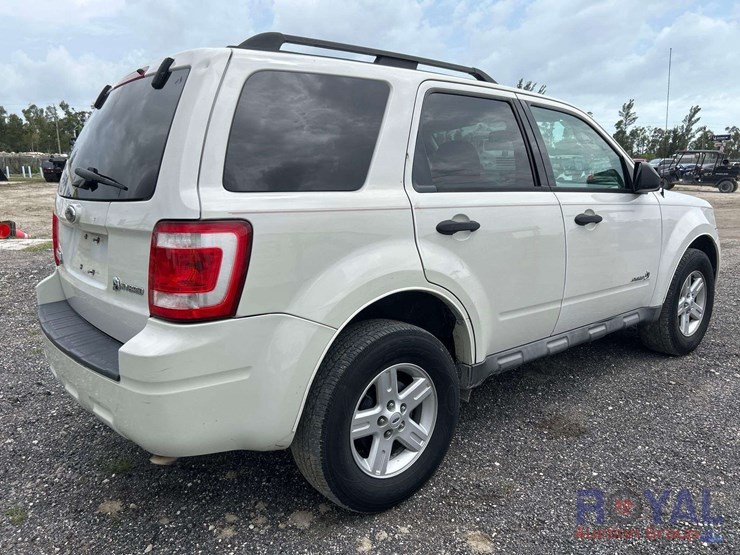 2009-ford-escape-hybrid-image-2