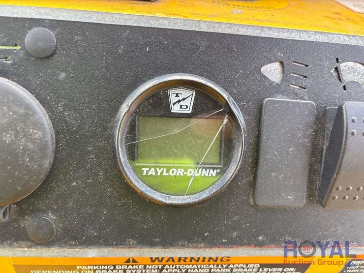 2018-taylor-dunn-bigfoot-b5-440-36-electric-utility-cart-image-6