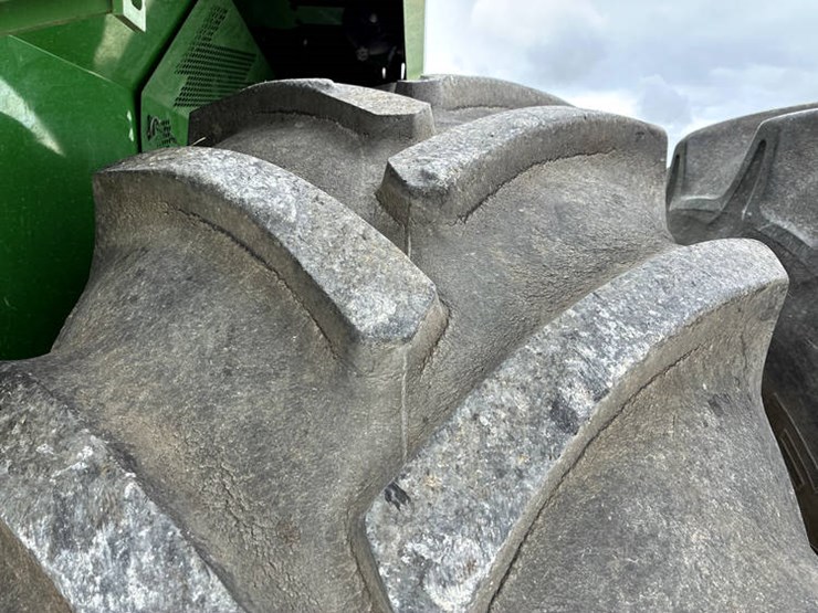 2014-john-deere-s680-image-38