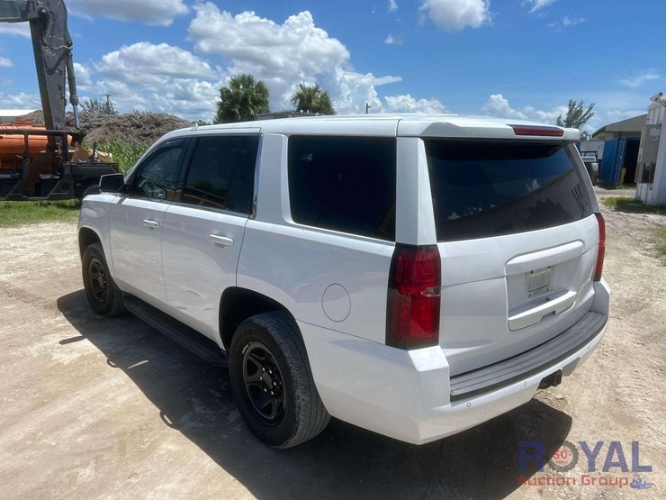 2019-chevrolet-tahoe-image-3