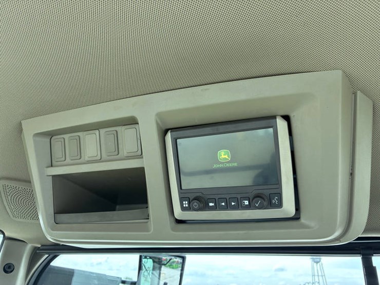 2021-john-deere-8rx-310-image-98