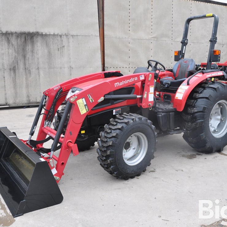 2022 MAHINDRA 3650 PST