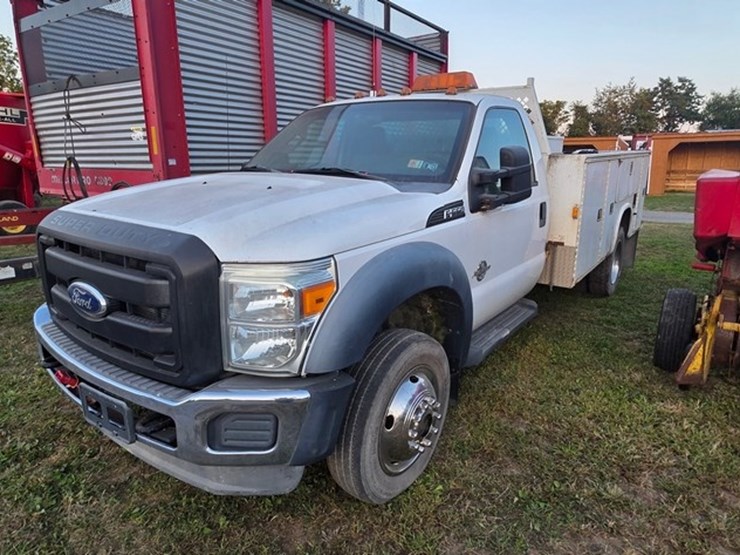 2010-ford-f550-image-2