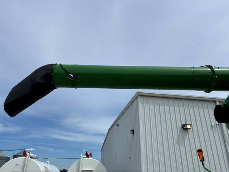 2017-john-deere-s680-image-30