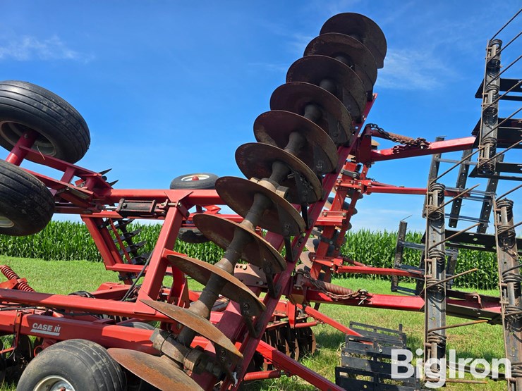 case-ih-3950-image-19