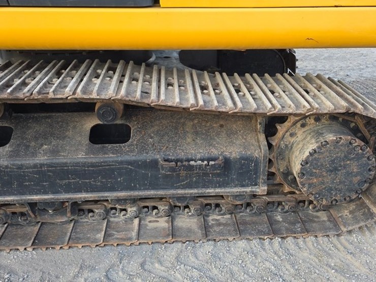 2013-deere-160g-lc-image-17
