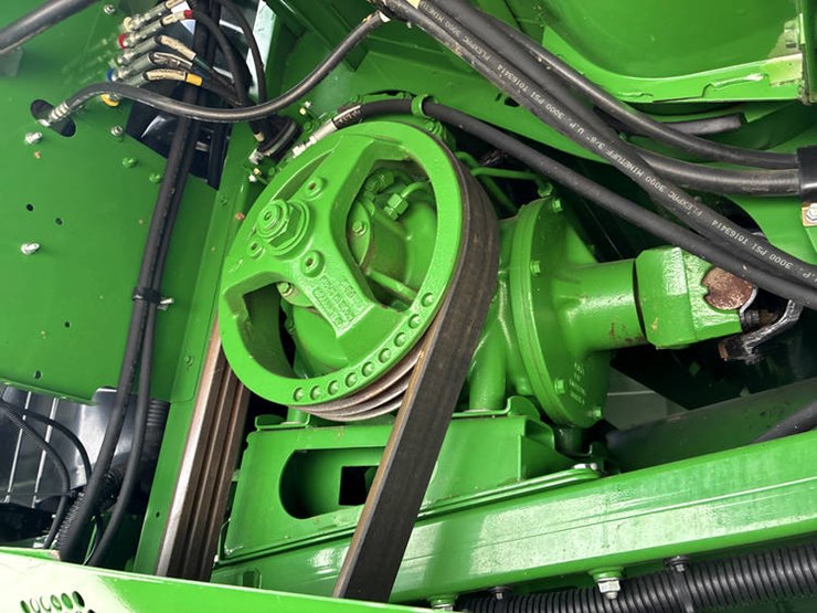 2015-john-deere-s680-image-56