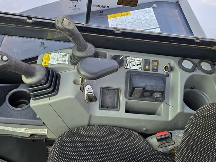 2022-bobcat-e88-image-69