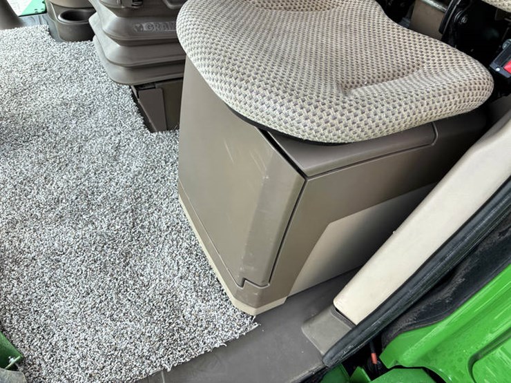 2015-john-deere-s680-image-105