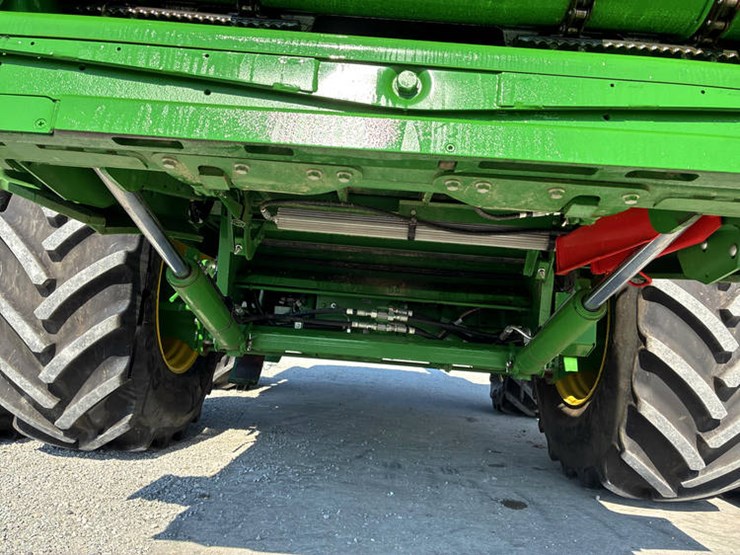 2024-john-deere-s780-image-16