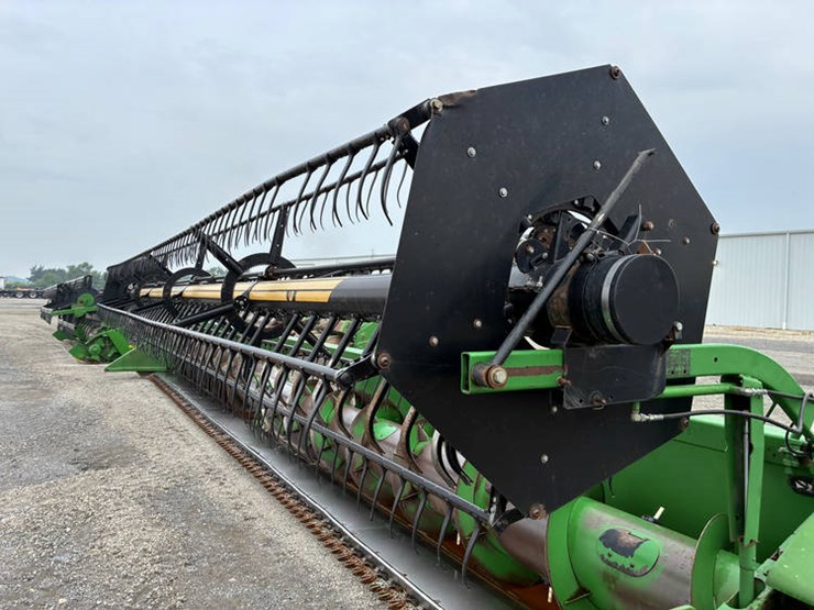 2004-john-deere-635f-image-3