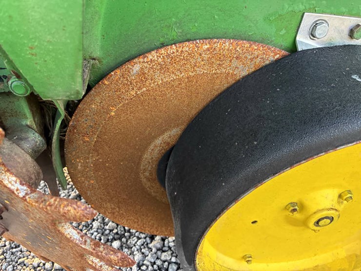 john-deere-7000-image-19