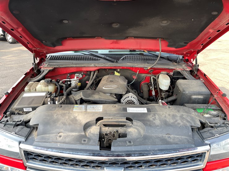 2006-chevrolet-silverado-2500-image-46