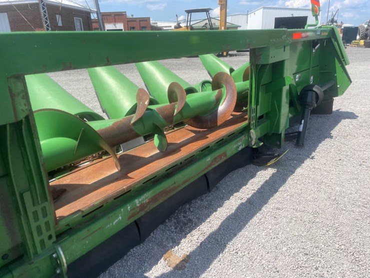 2011-john-deere-608c-image-8