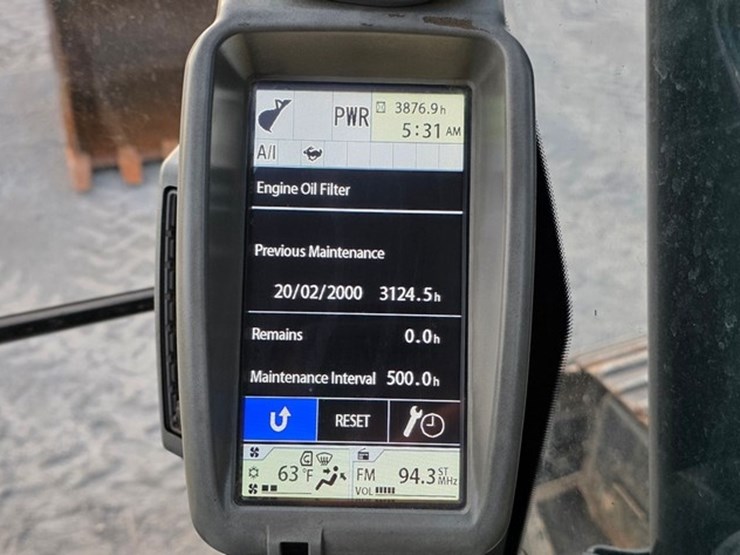 2013-deere-160g-lc-image-85