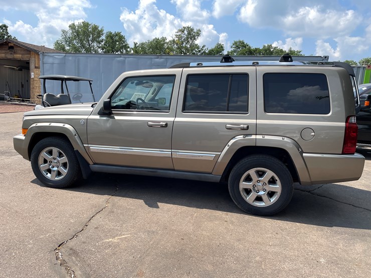 2006-jeep-commander-image-8