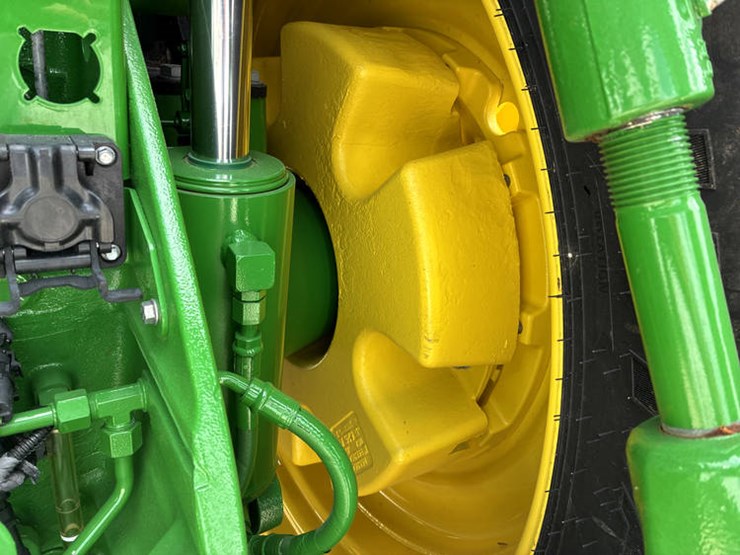 2023-john-deere-8r-340-image-60