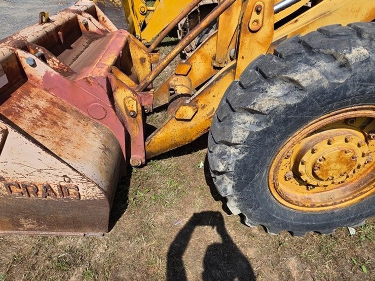 1977-caterpillar-910-image-28